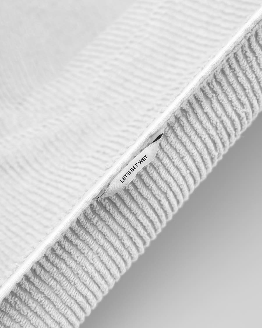 Miekki large bath towel white