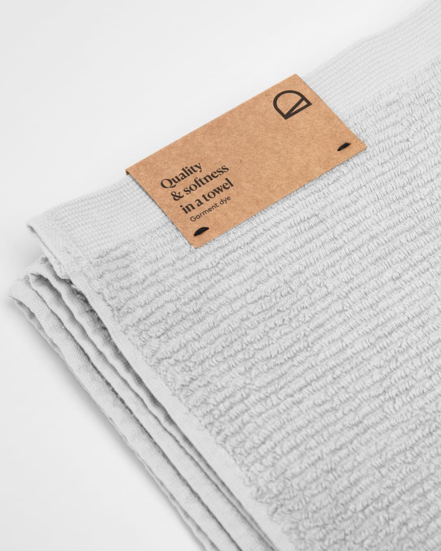 Miekki large bath towel white