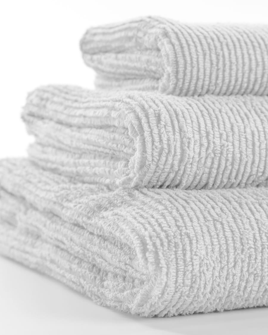 Large white towels hotsell