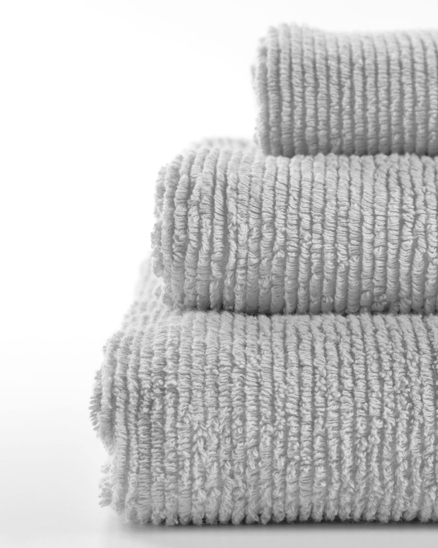 Miekki small bath towel light grey Kave Home Ireland