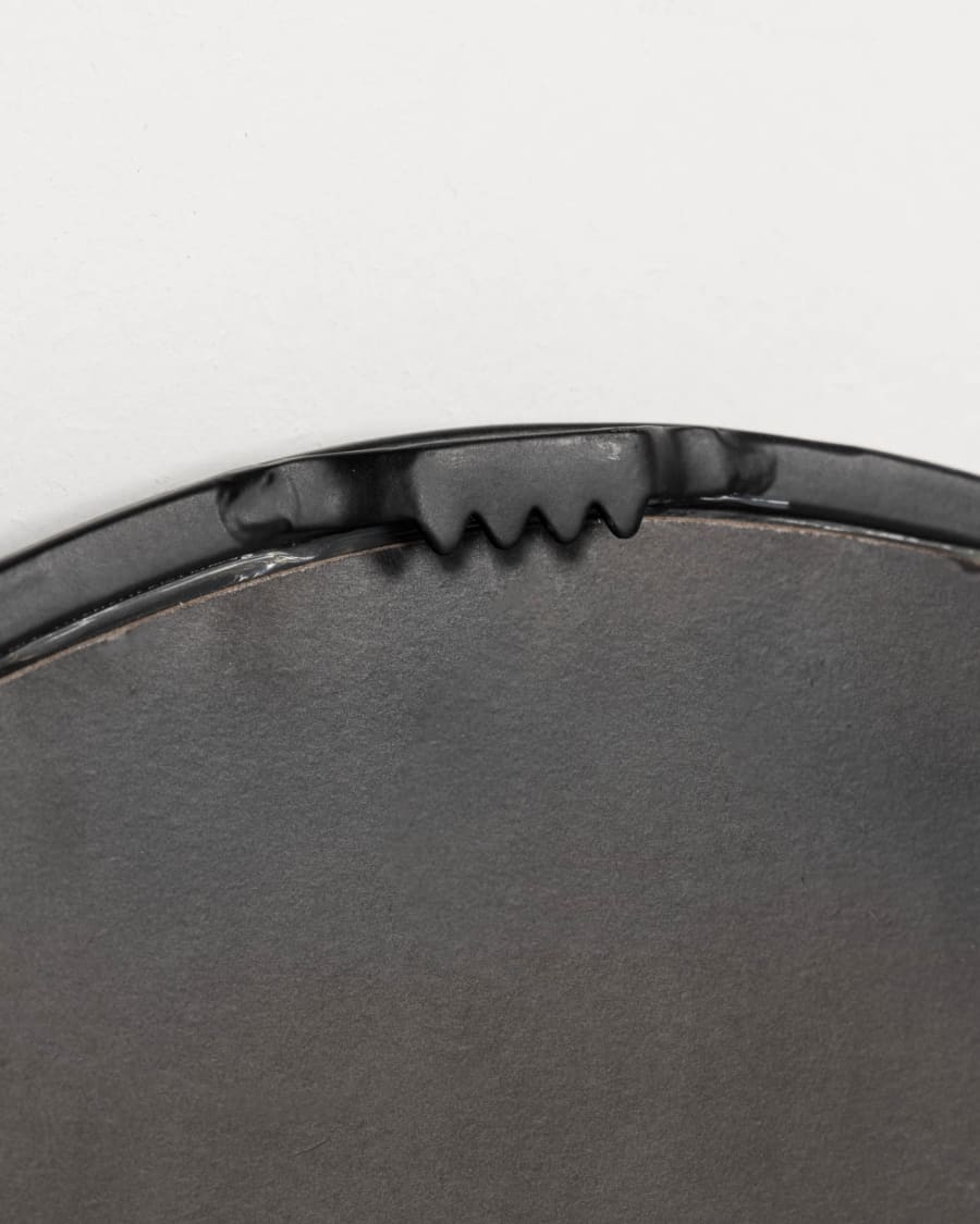 Zada mirror with hooks in black steel, 52 x 82 cm