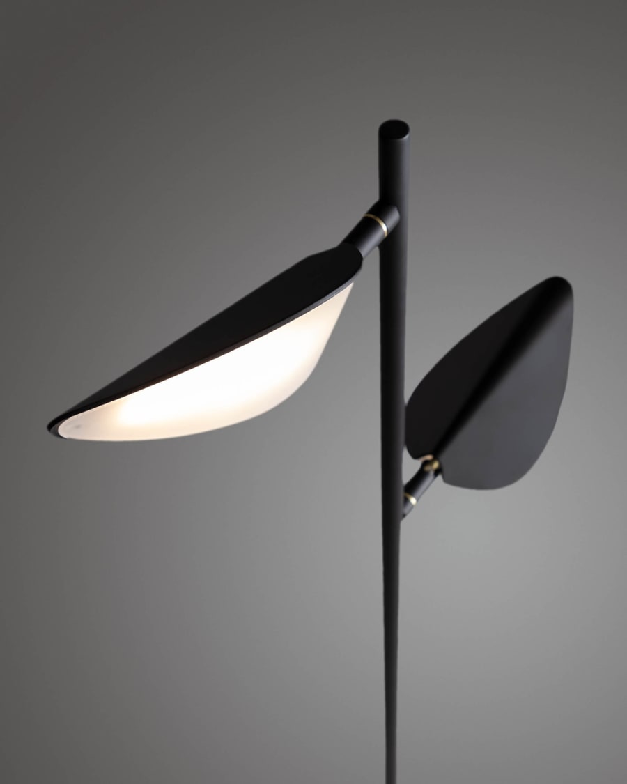 Veleira steel floor lamp