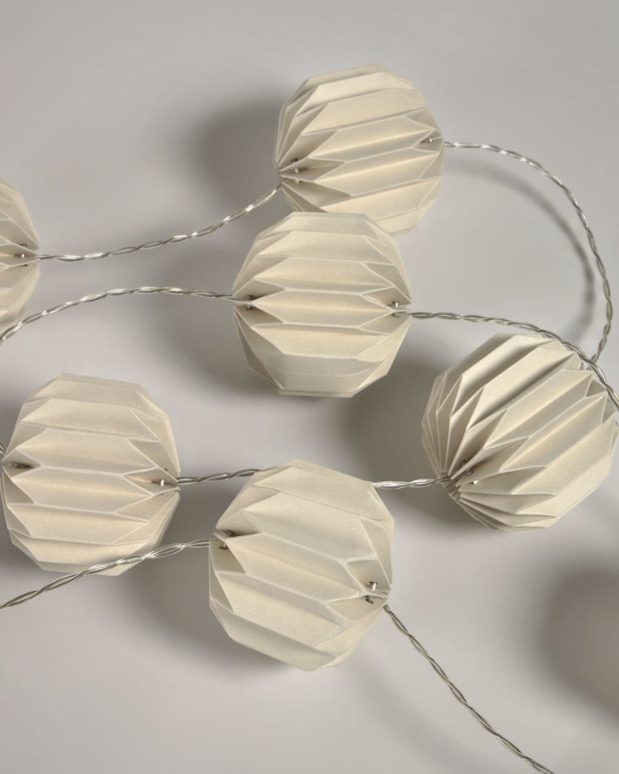 Yulia beige string LED lights 2,5 m