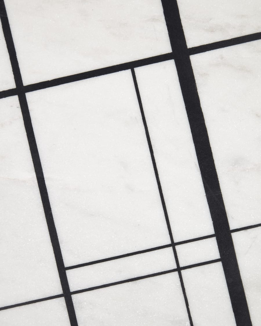 Tahina serving board in white marble with black stripes