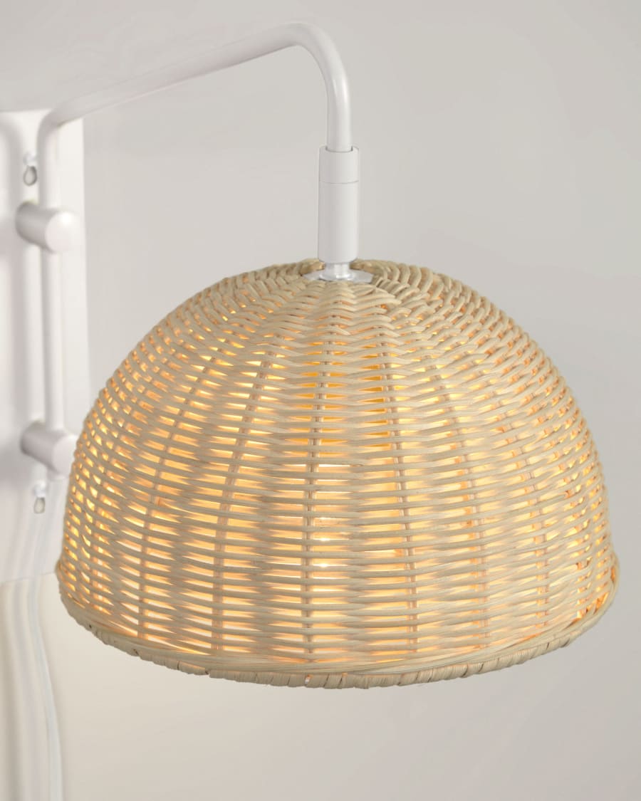 Damila wall light in metal with white finish and rattan with natural finish