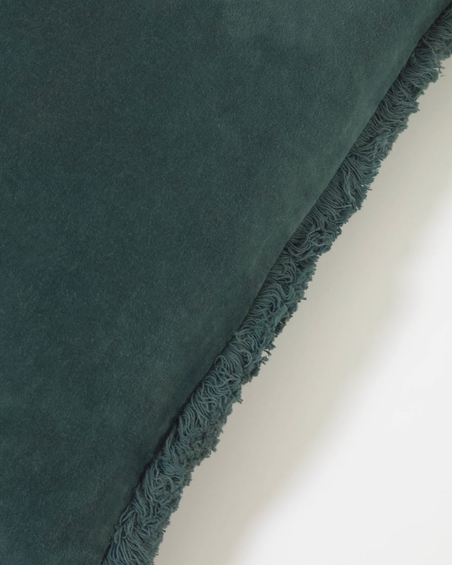 Cedella 100% cotton velvet cushion cover with fringe in green 30 x 50 cm