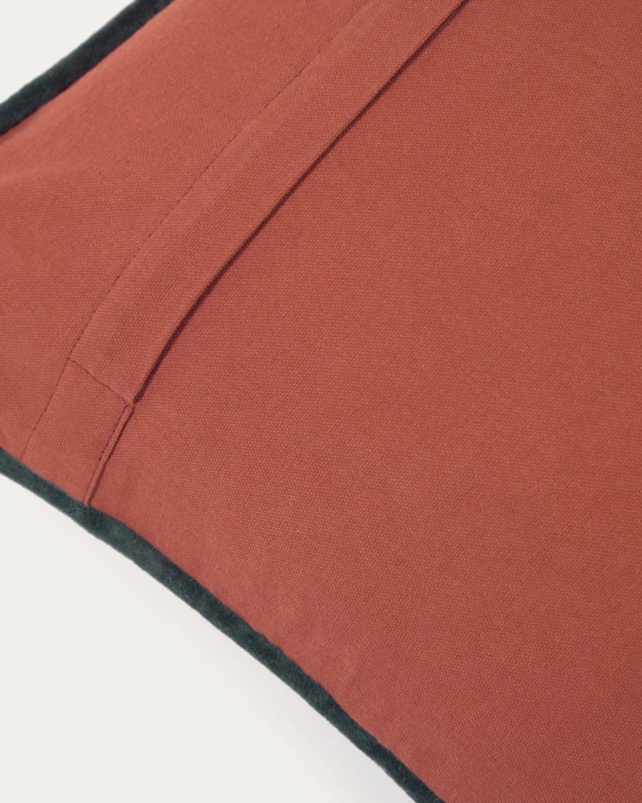 Julina 100% cotton velvet cushion cover in red with green border 45 x 45 cm