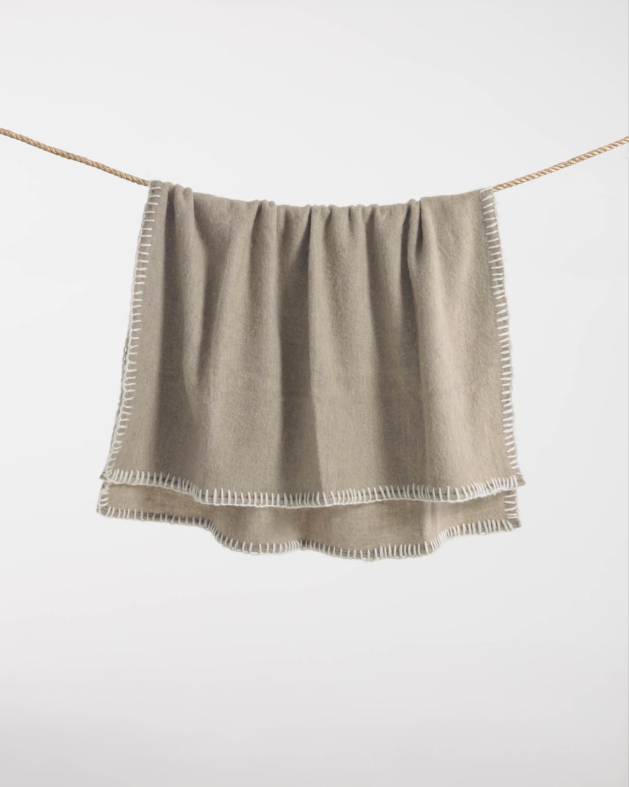 Augustina brown blanket 125 x 150 cm