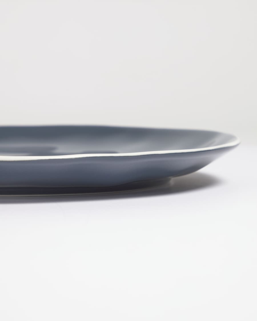 Pontis flat plate in blue porcelain