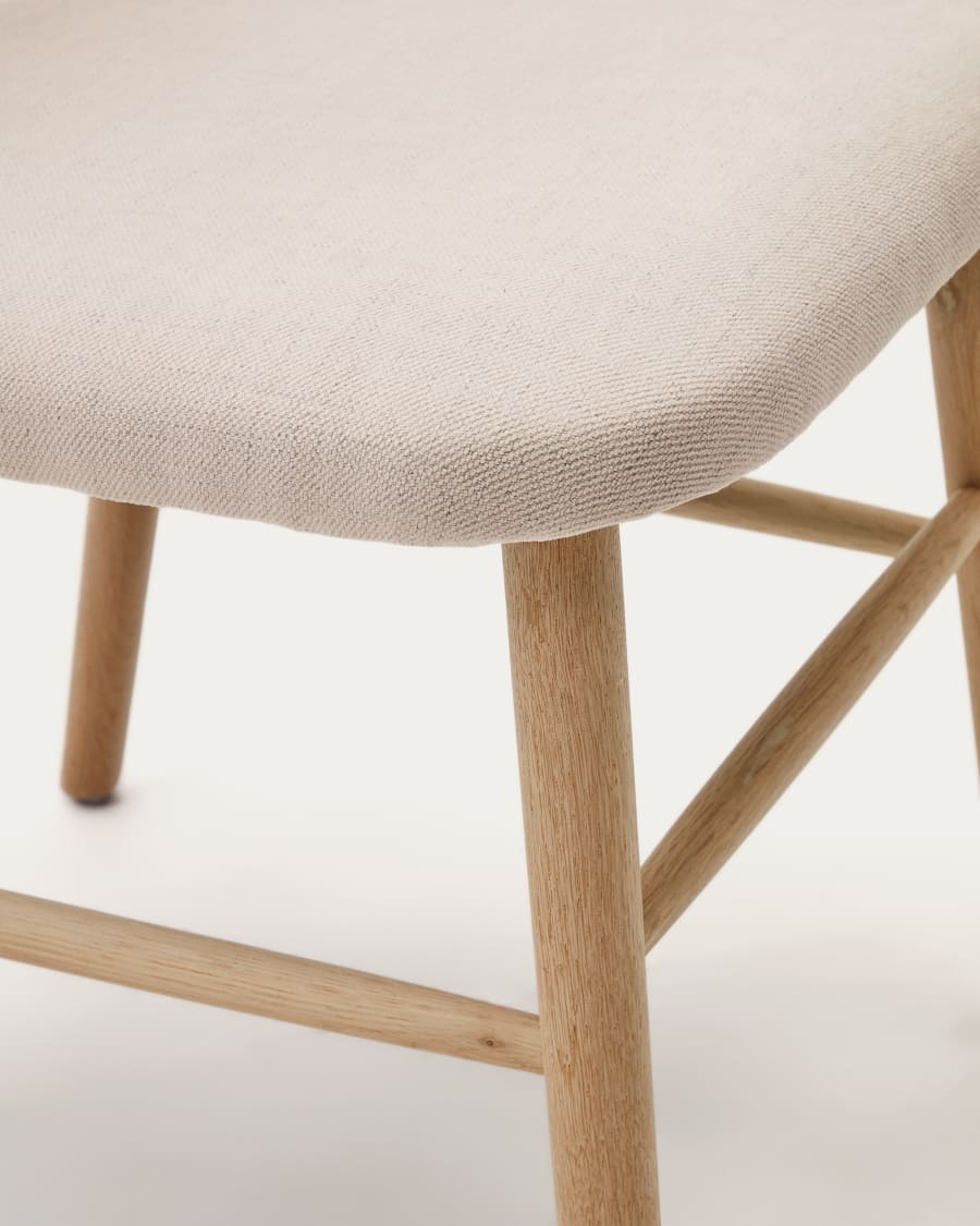 Helda chair in beige chenille and solid oak wood FSC Mix Credit