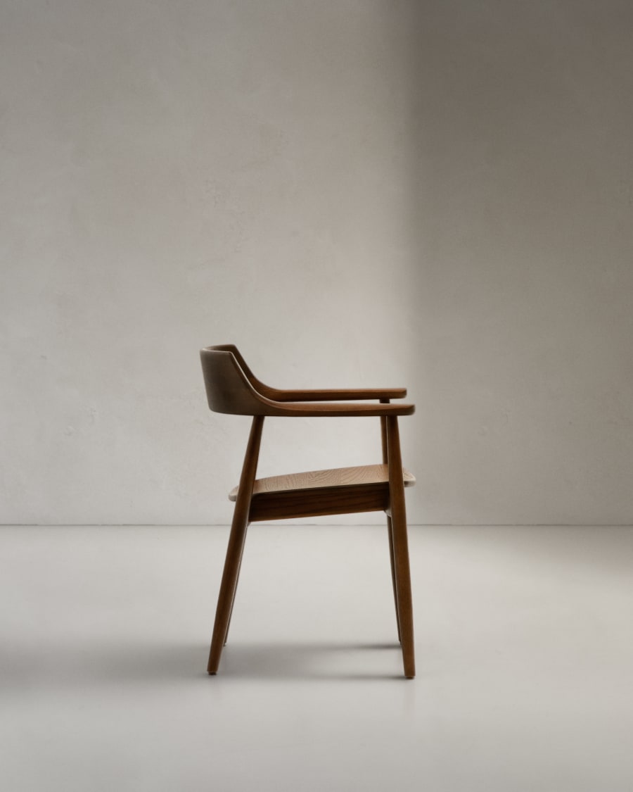 Fondes chair in solid oak wood with walnut finish FSC Mix Credit