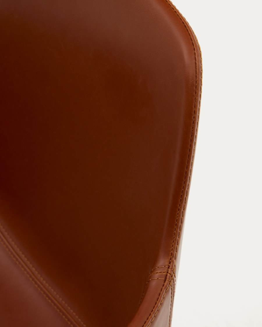 Tissiana self-centring swivel chair in synthetic brown leather and matte black aluminium