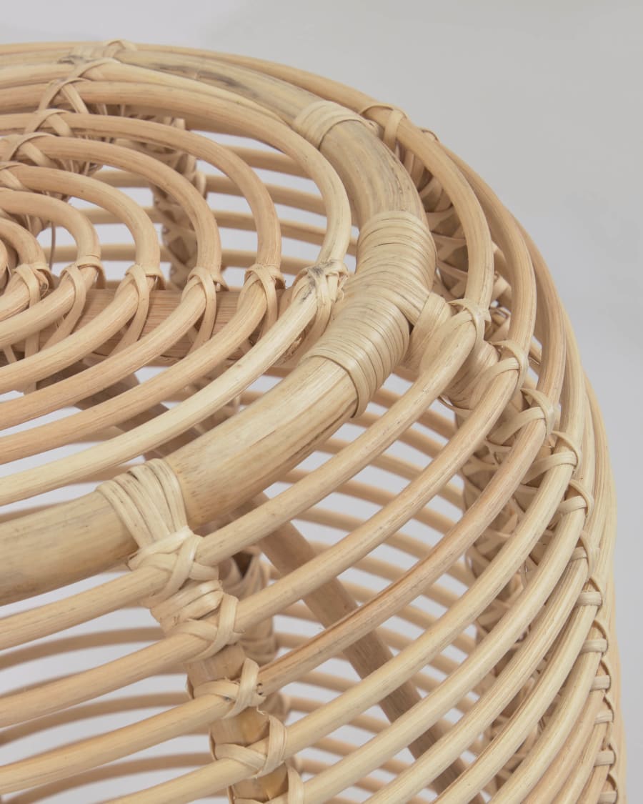 Round Kohana side table in rattan with natural finish Ø 45 cm