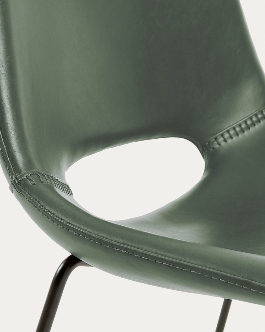Zahara green chair with steel legs with black finish