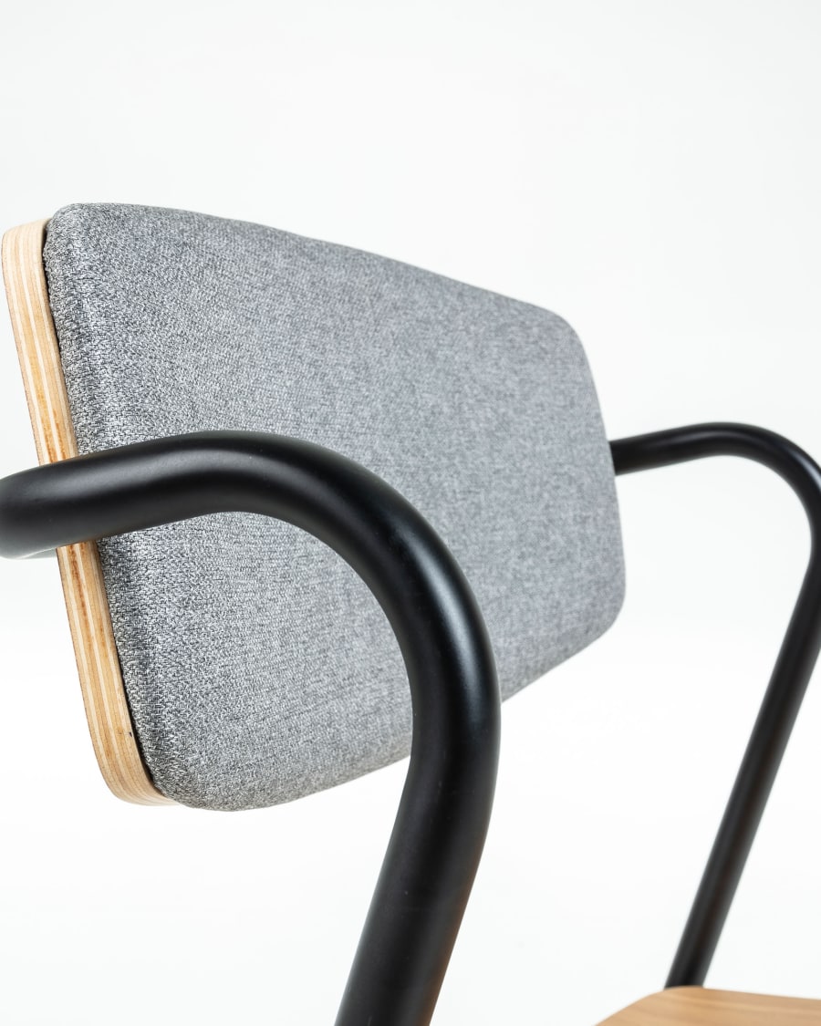 Zaha light grey chair in oak veneer and steel with black finish