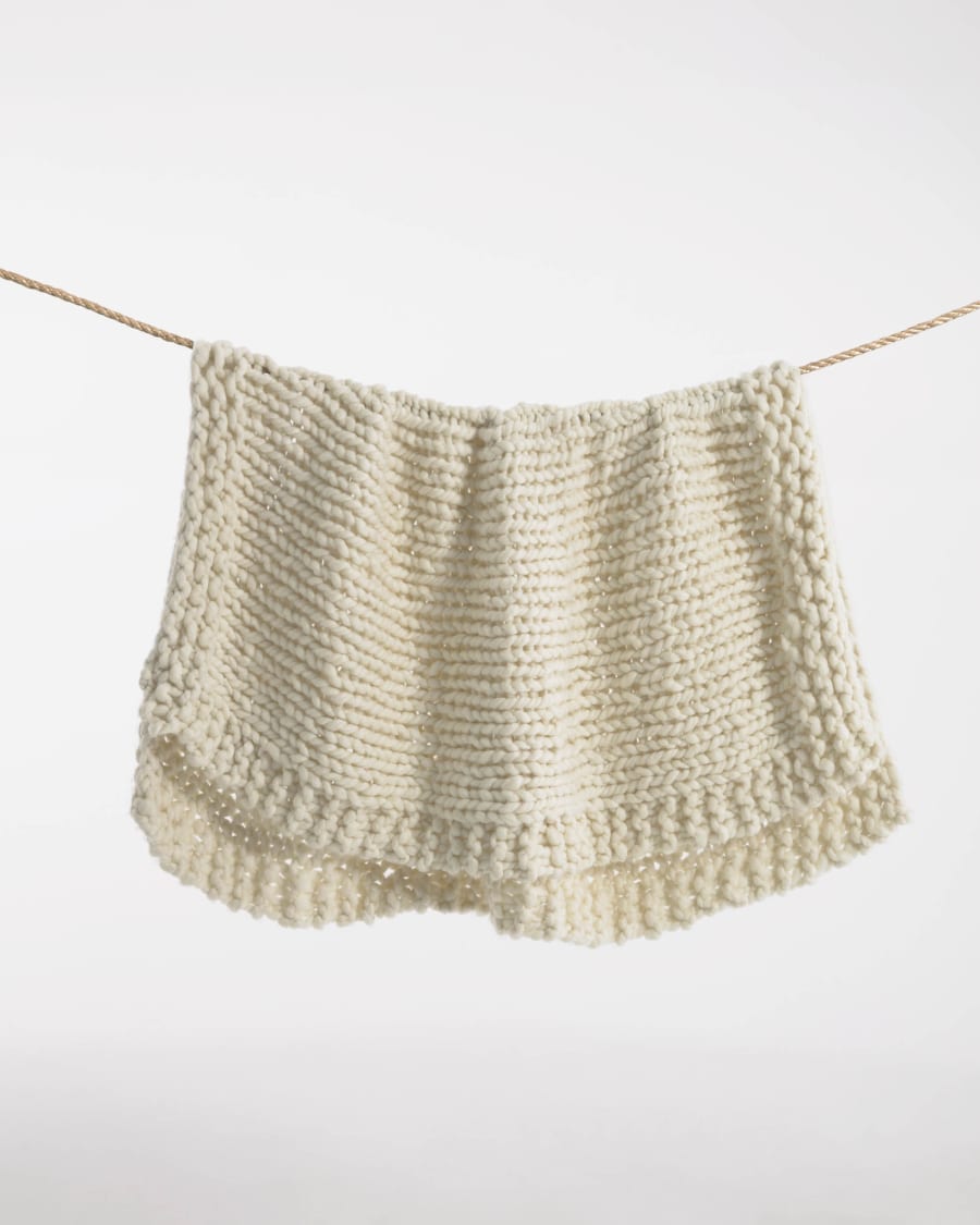 Adonia blanket in white, 125 x 150 cm