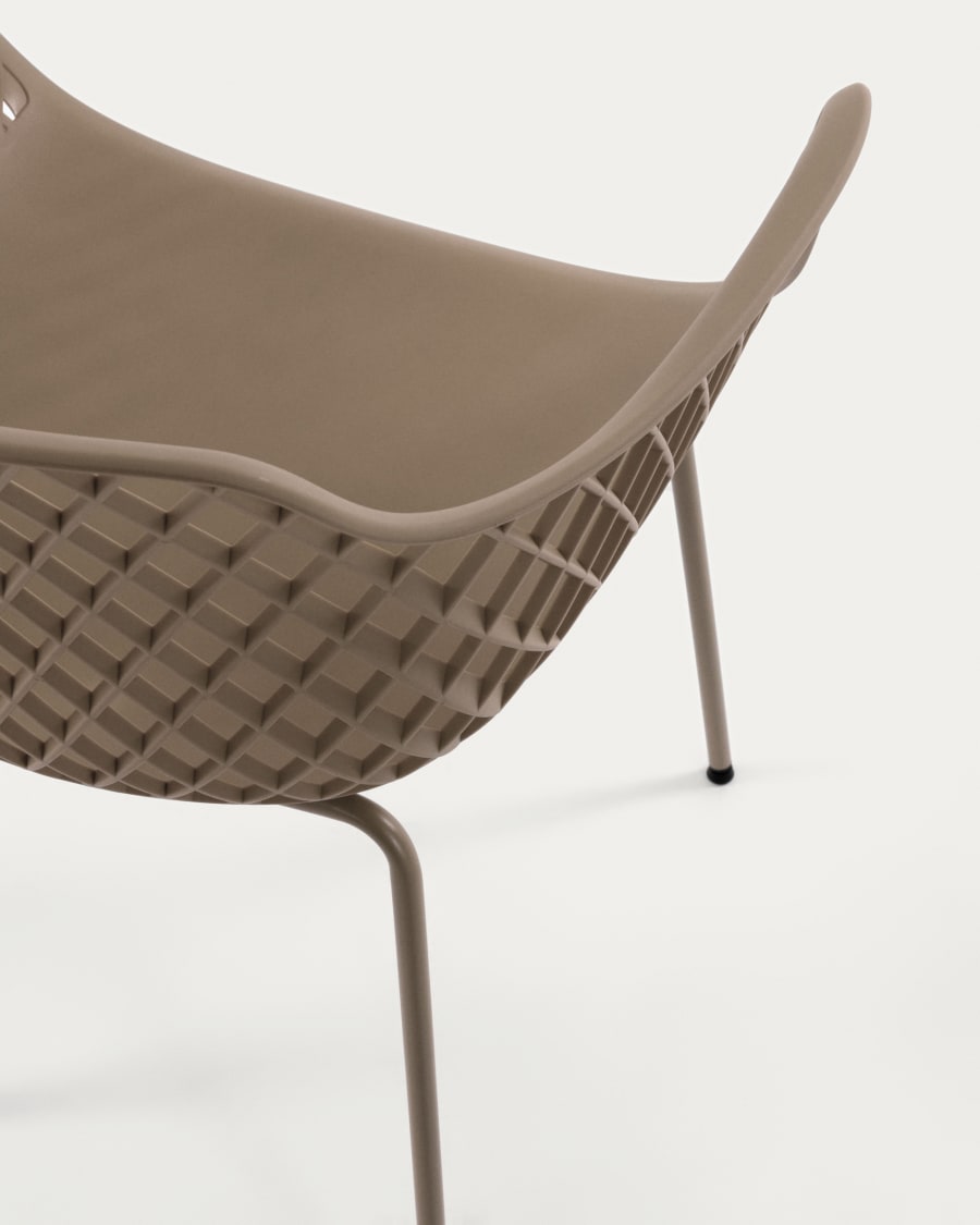 Quinn outdoor chair in beige