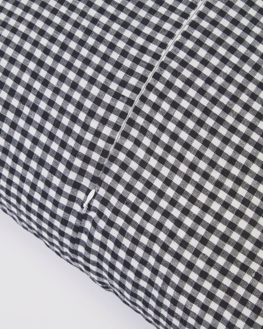 Hilaria 100% linen cushion cover in black and white check 45 x 45 cm