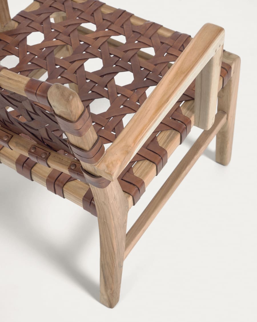 Nuru armchair in solid teak wood and leather