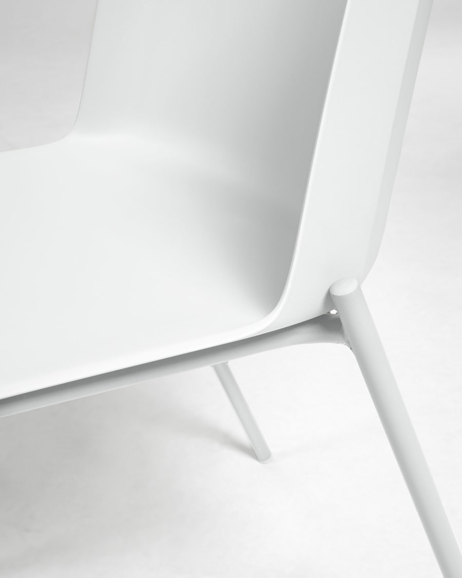 Outdoor Hannia white chair