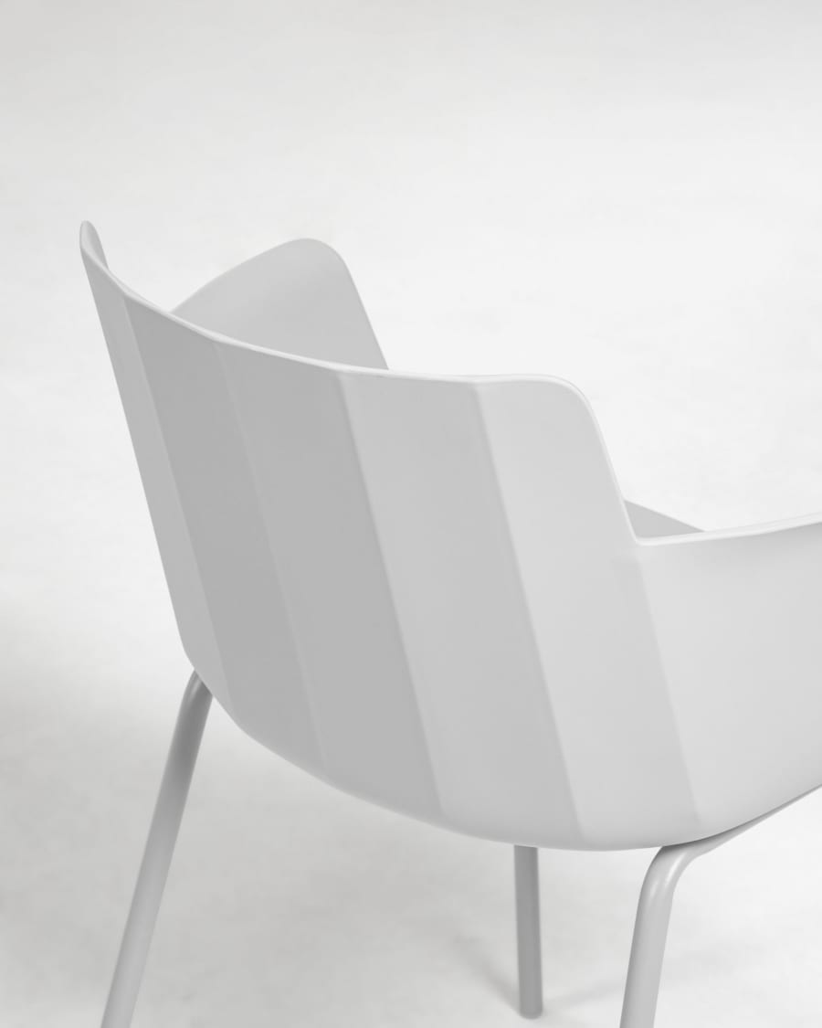 Outdoor Hannia grey chair with armrests