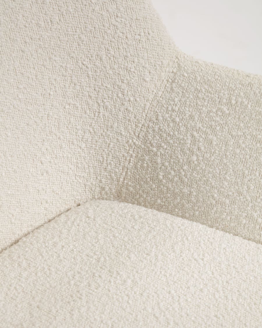 Konna chair in white bouclé with solid ash wood legs in a natural finish