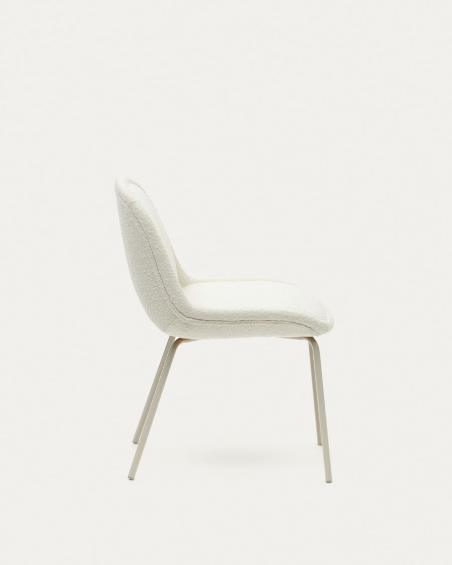 Aimin chair in white bouclé and steel legs with a matte beige painted finish