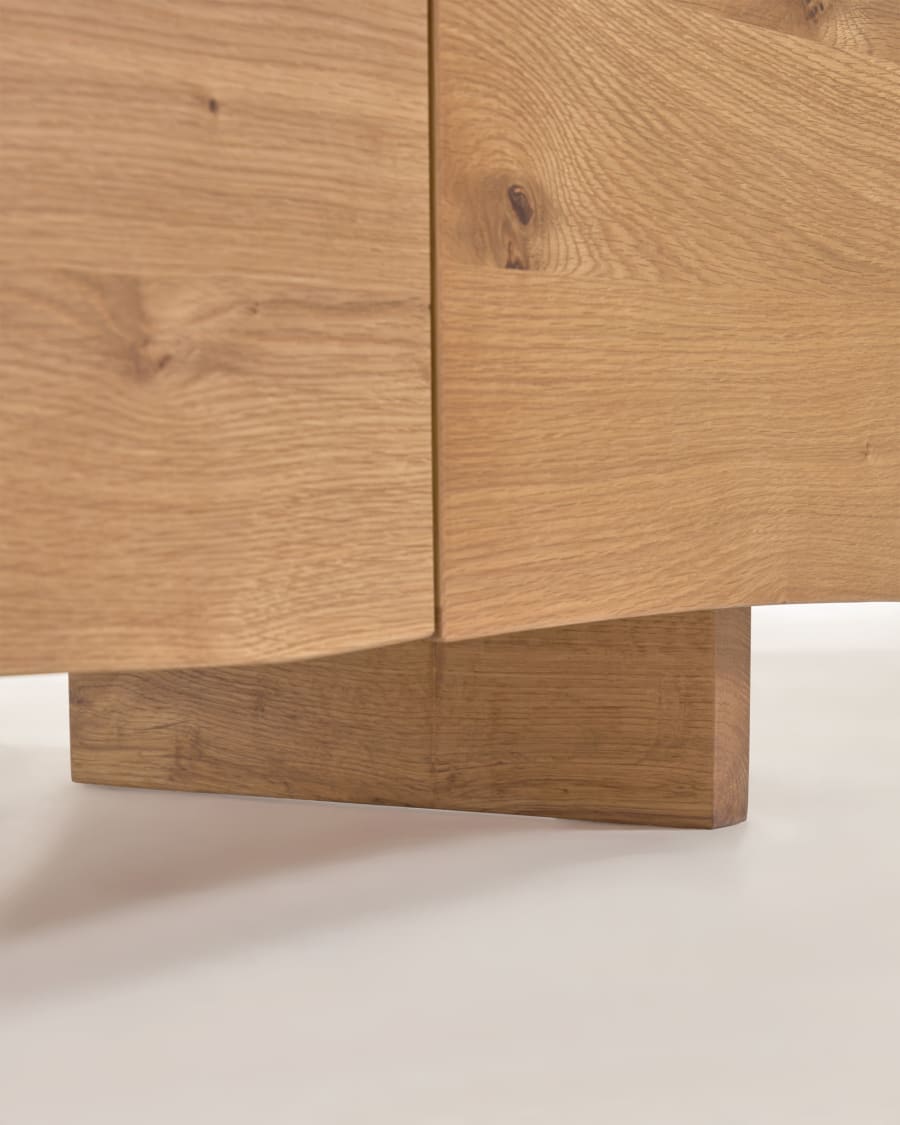 Rasha 3-door TV stand in oak veneer with natural finish 160 x 45 cm.