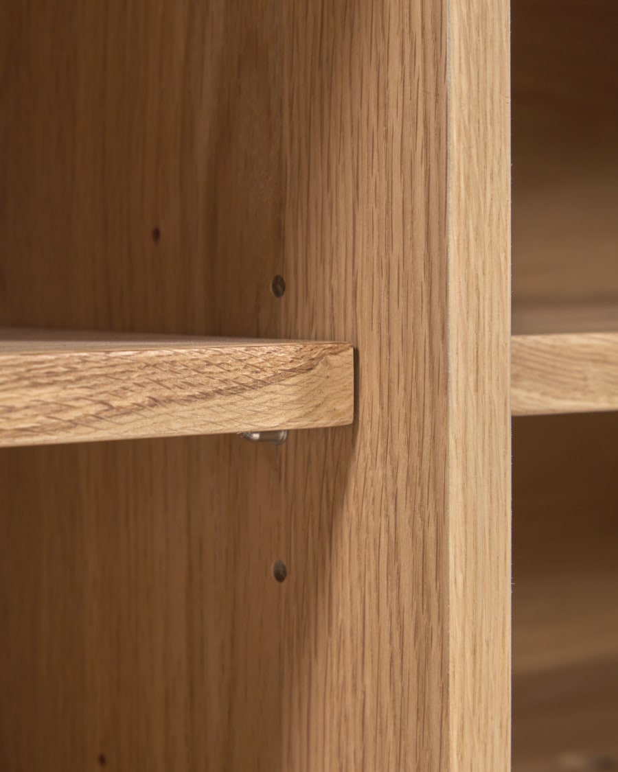 Rasha 3-door TV stand in oak veneer with natural finish 160 x 45 cm.