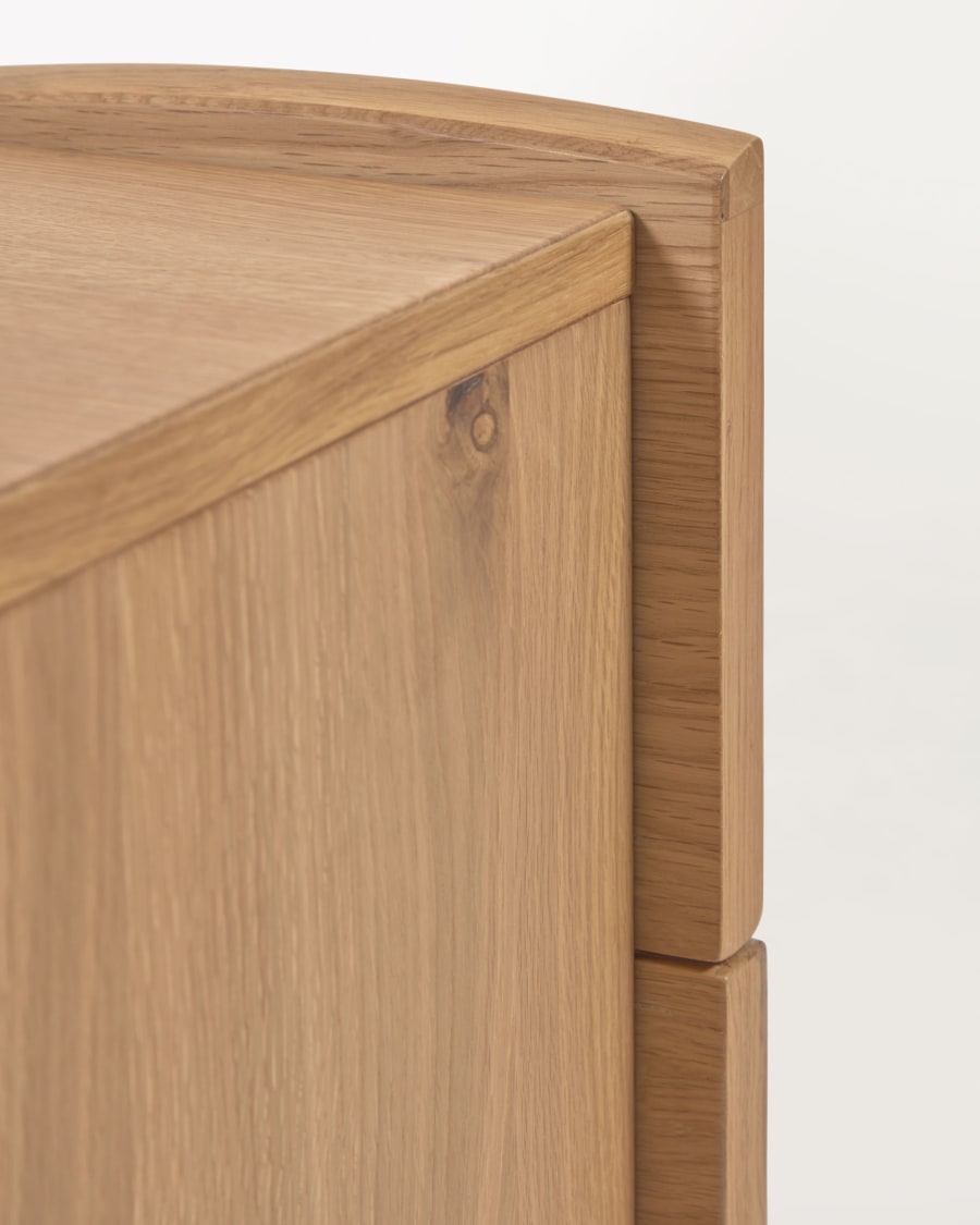 Rasha bedside table with oak veneer with natural finish 49 x 45 cm.