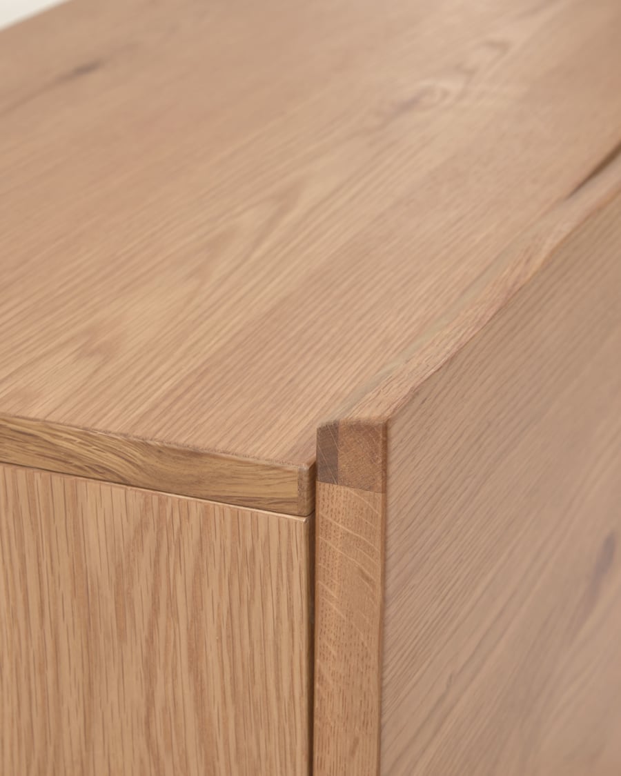 Rasha 4-door TV stand in oak veneer with natural finish 200 x 49 cm.