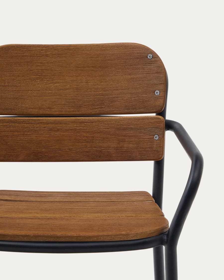 Algueret Hocker aus massivem Eukalyptusholz, Naturfinish, schwarzes Aluminium, 65 cm, FSC 100%