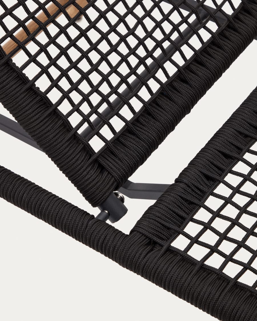 Dandara lounge chair with steel structure, black cord and solid acacia wood legs FSC 100%