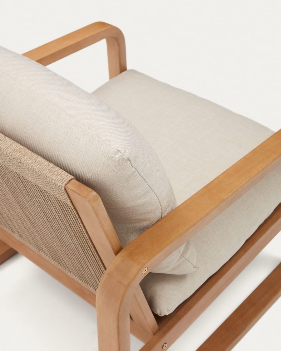 Sacaleta solid eucalyptus wood armchair