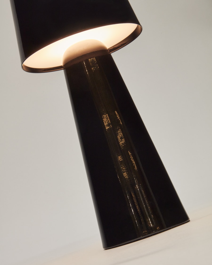 Arenys large table lamp with a black painted finish