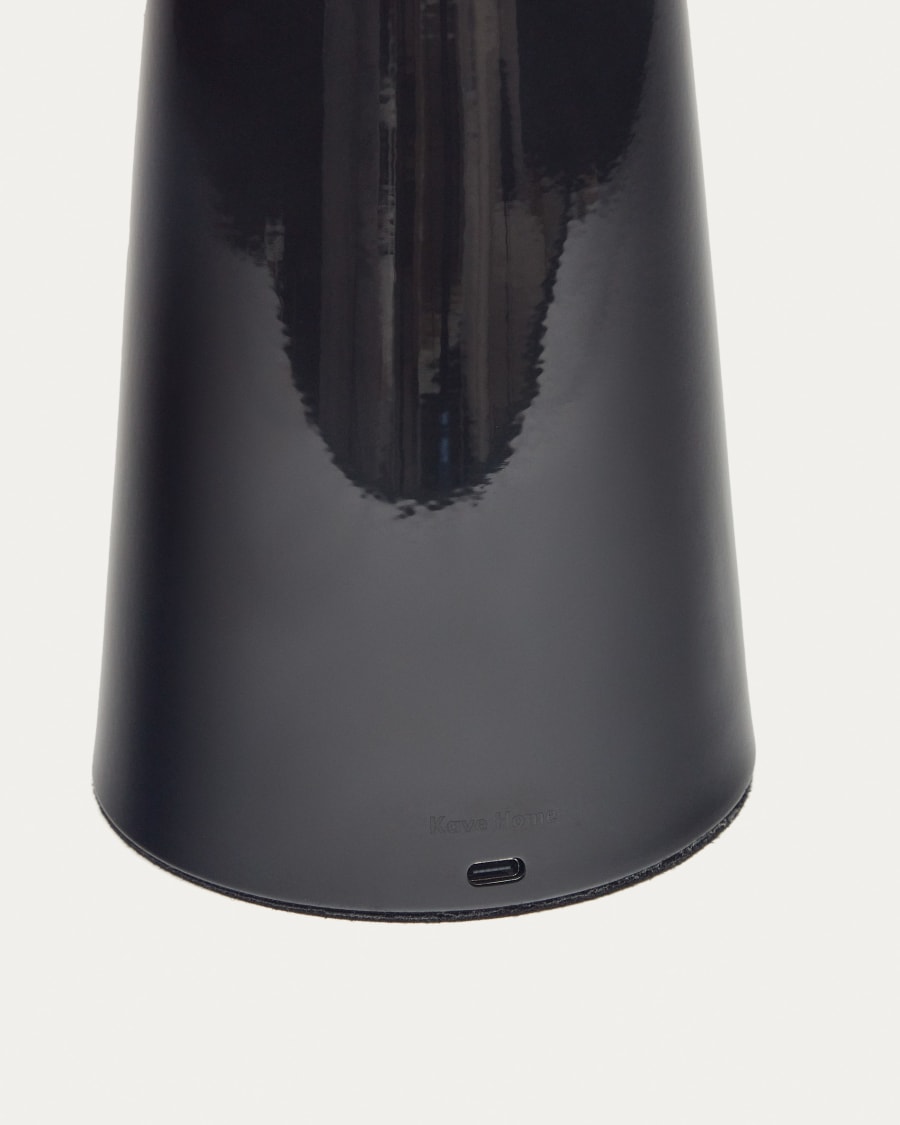 Arenys large table lamp with a black painted finish