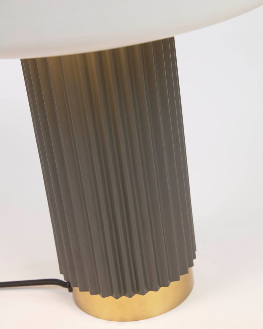Serenella table lamp in metal with white and green painted finish