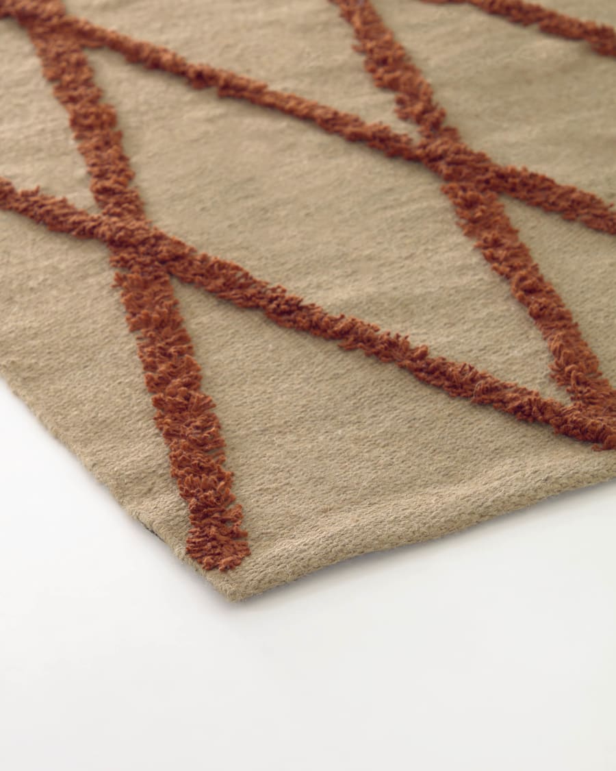 Abena rug in natural and garnet jute and cotton 70 x 140 cm