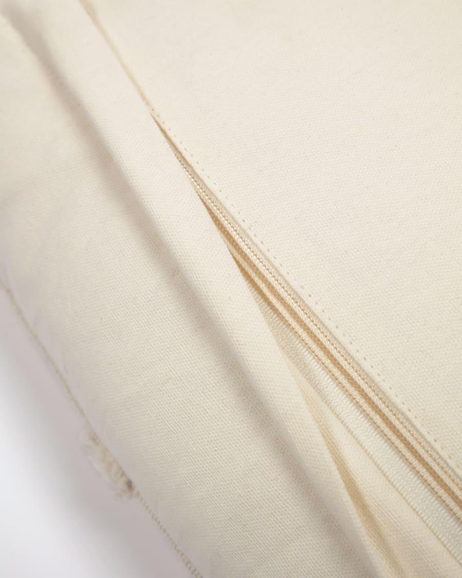 Nila white knitted cushion cover 30 x 50 cm