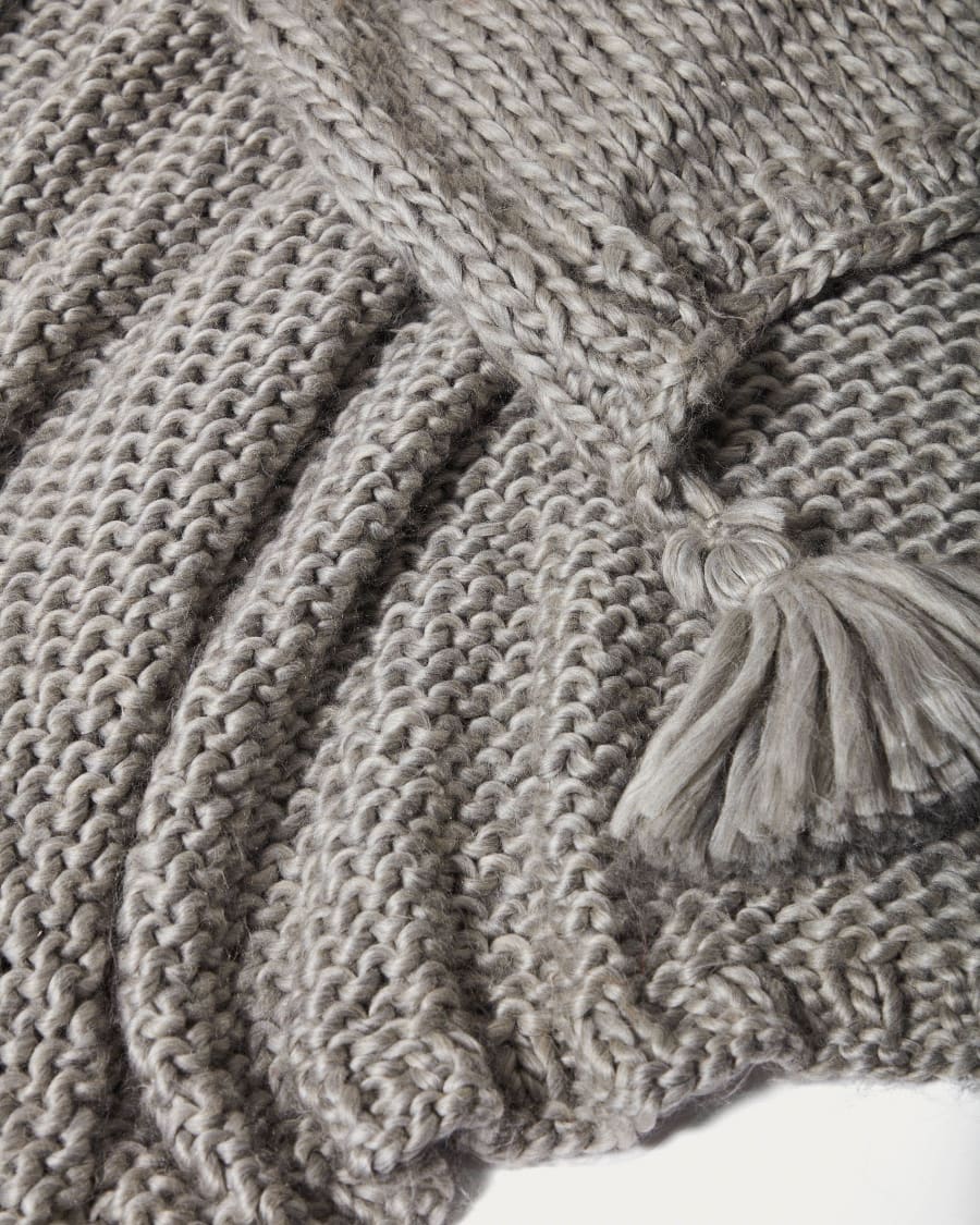 Μάλλινη κουβέρτα Jandra, γκρι με φούντες, 125x150εκ