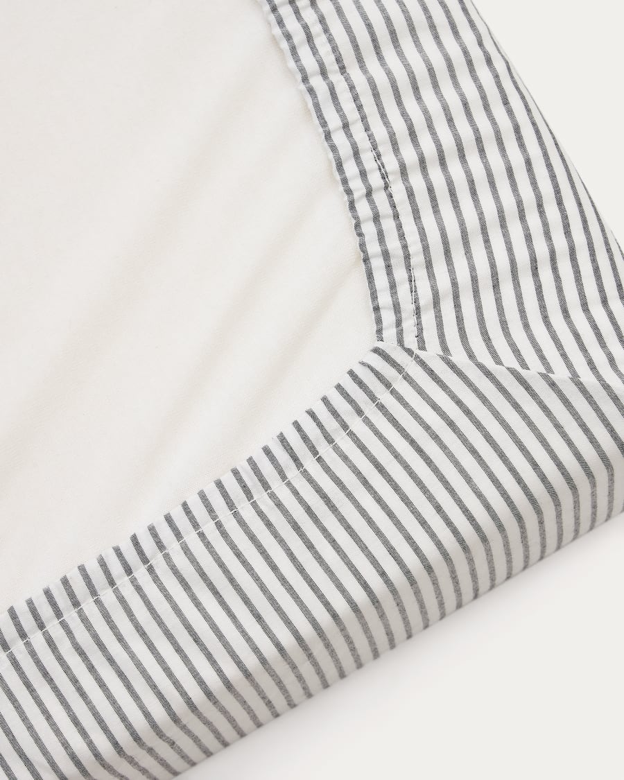 Überzug für Wickeltisch Yamile aus organischer Baumwolle (GOTS), beige mit grauen Streifen, 50 x 70 cm