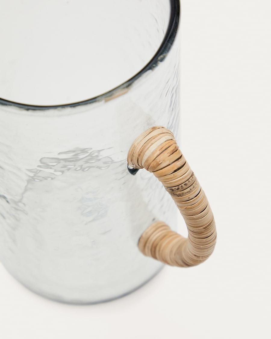 Silitia pitcher made of rattan and transparent recycled glass