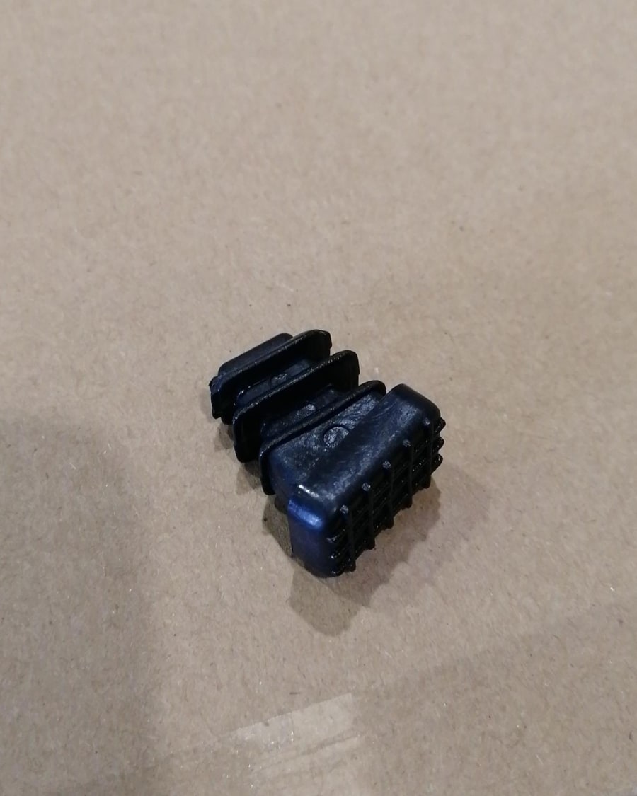 Spare part feet protections Amira