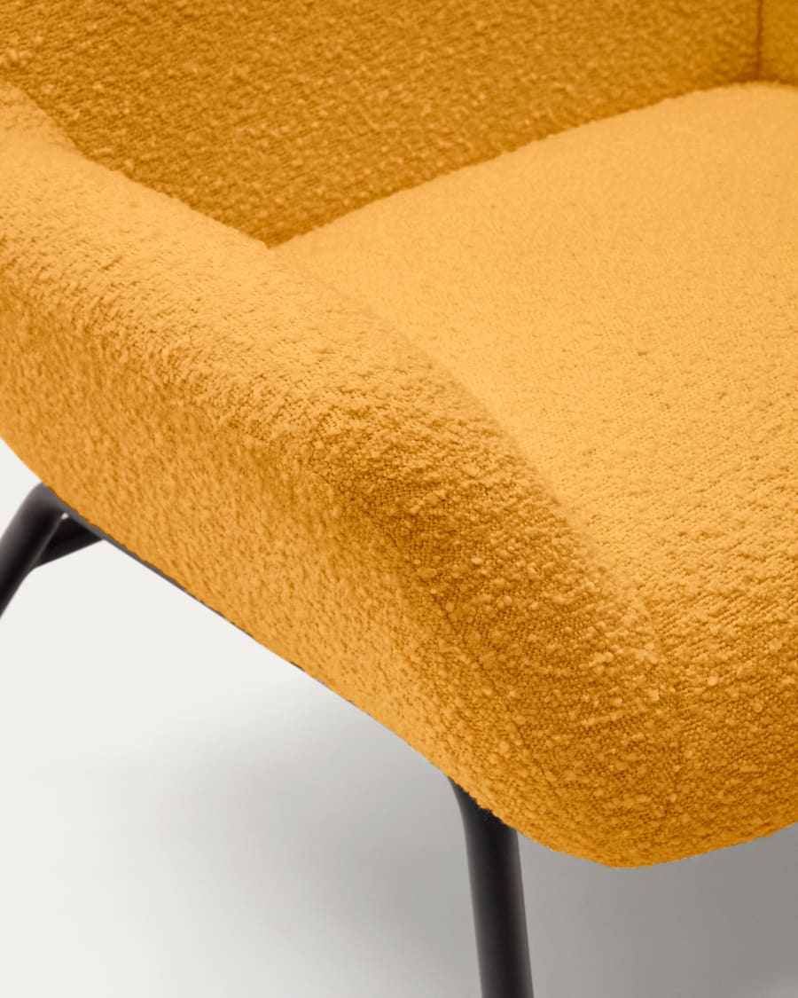 Belina armchair in mustard bouclé and steel with black finish FSC 100%