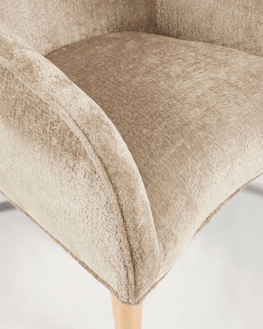 Bobly armchair in beige chenille with wooden legs with natural finish