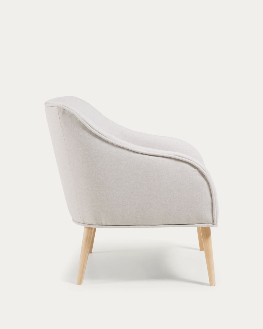 Πολυθρόνα Bobly μπεζ και ξύλινα πόδια σε φυσικό φινίρισμα