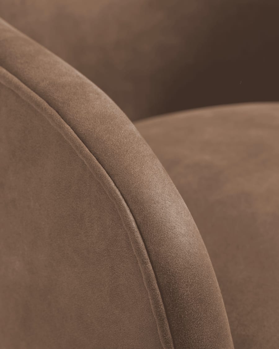 Πολυθρόνα Bobly, σκούρο καφέ και πόδια σε wenge φινίρισμα