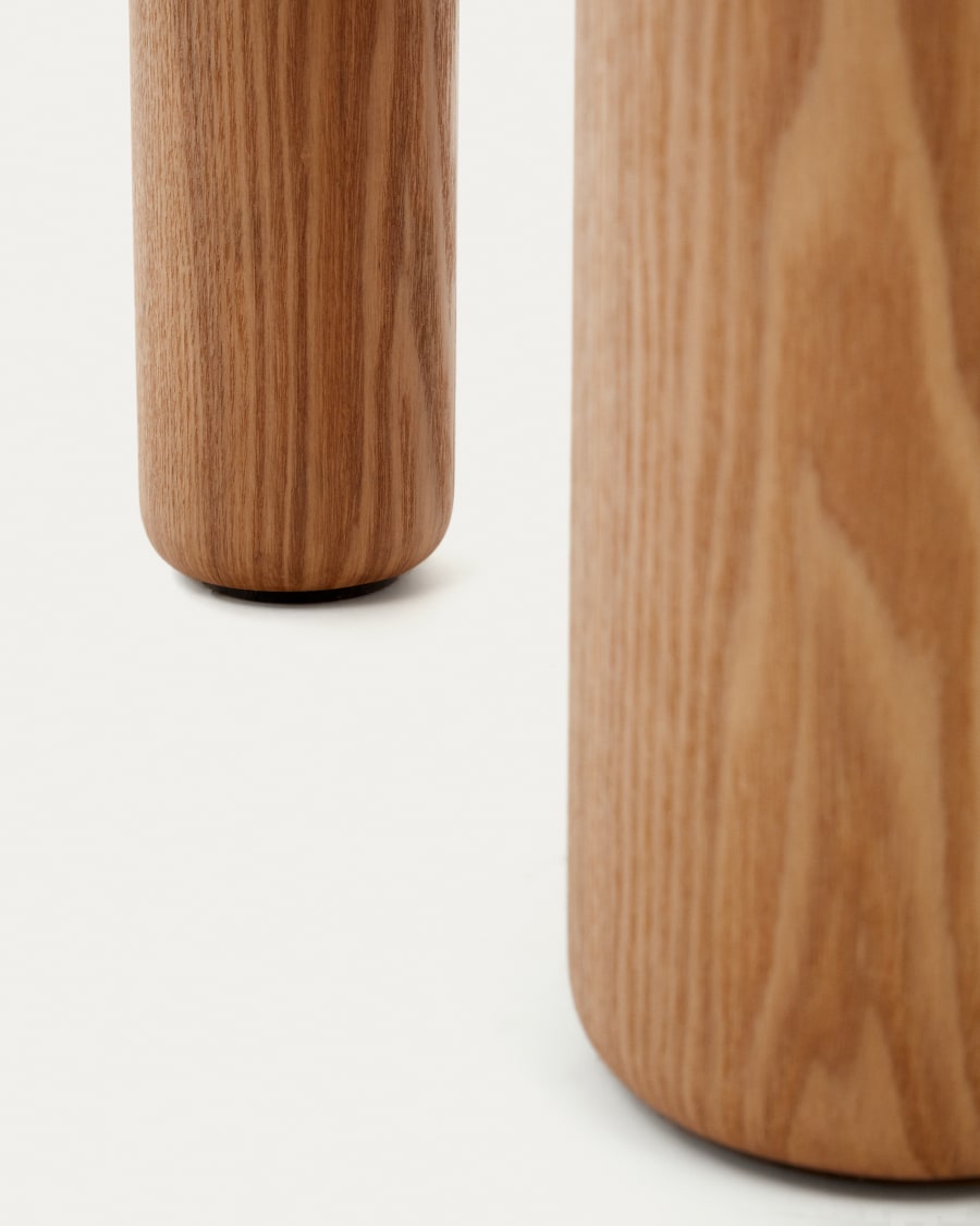 Mailen round table in ash wood veneer with natural finish, Ø 120 cm
