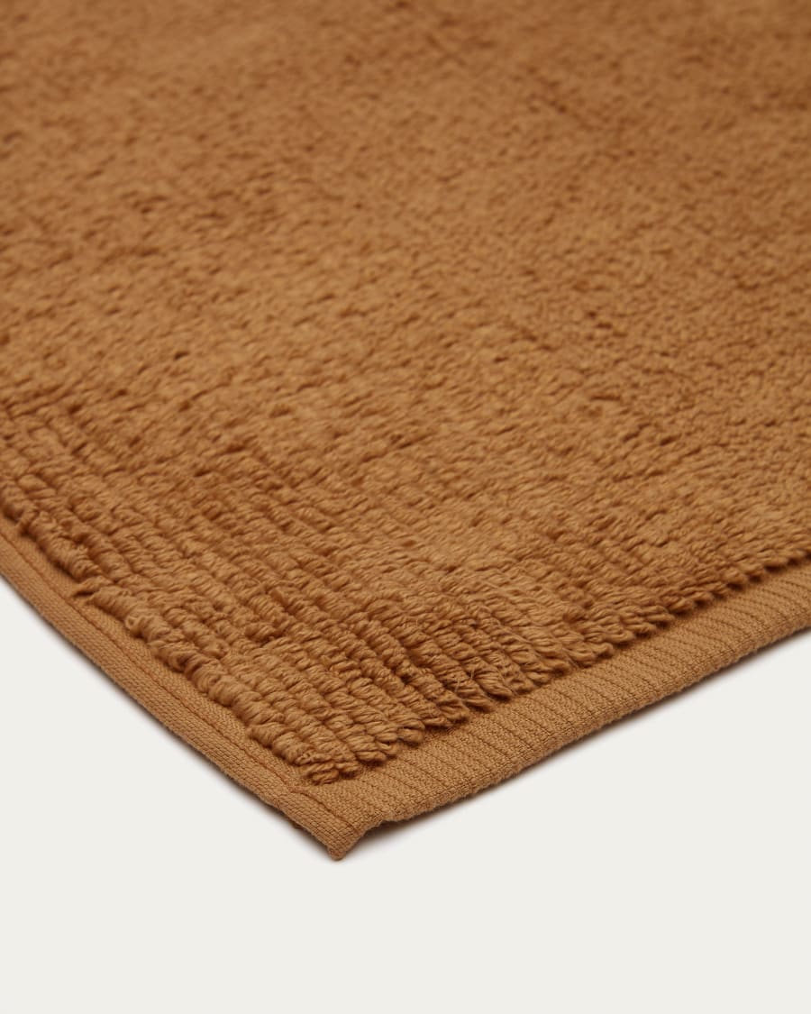 Yeni bath mat in 100% brown cotton, 50 x 70 cm