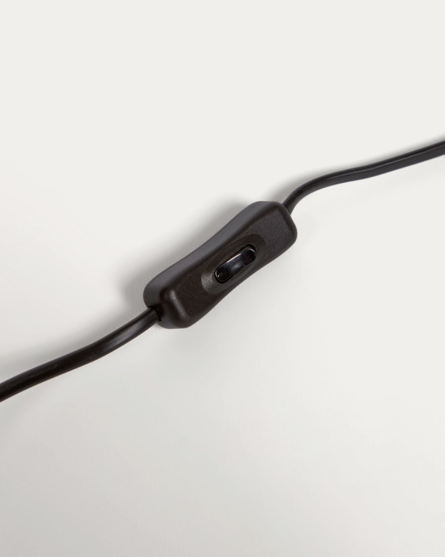 Seina Tischlampe aus Stahl mit Messing-Finish